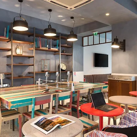 Hostal Ozz