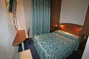Hostal Ozz