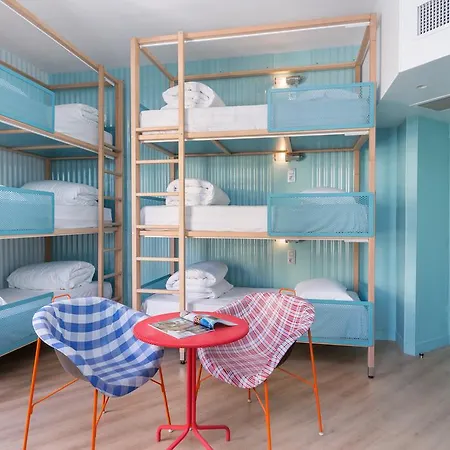 Hostel Ozz Nice