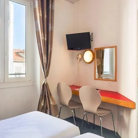 Hostel Ozz Nice