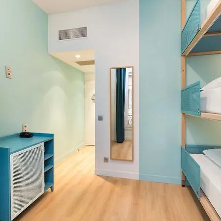 Ozz Hostel Nice